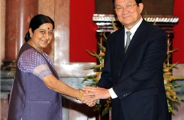 Chủ tịch nước Trương Tấn Sang tiếp Bộ trưởng Ngoại giao Ấn Độ 